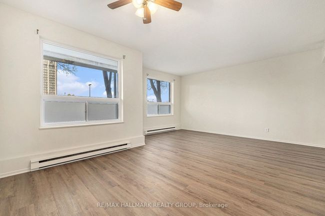 101 - 50 Emmerson Ave, Condo with 2 bedrooms, 1 bathrooms and 1 parking in Ottawa ON | Image 4