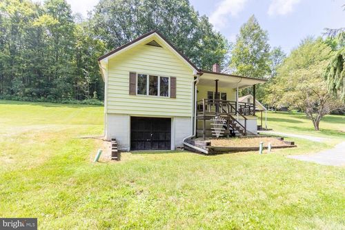 112 Dale Rd, PHILIPSBURG, PA, 16866-8810 | Card Image