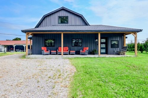 46 Delores Ln, McMinnville, TN, 37110-4212 | Card Image