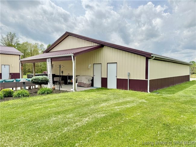 Detached 3 Car Garage | Image 23