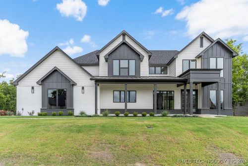 18981 E Canyon Ridge Road, Owasso, OK, 74055 | Card Image