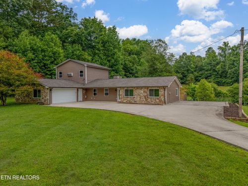 150 Ray Cross Rd, Harriman, TN, 37748-3427 | Card Image