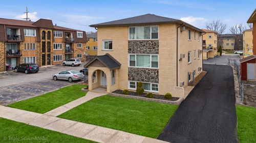 10301 Mcvicker Ave, Chicago Ridge, IL, 60415-1986 | Card Image