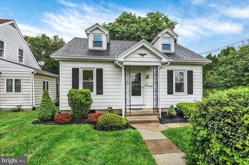 663 N 5th St, HAMBURG, PA, 19526-1003 | Card Image