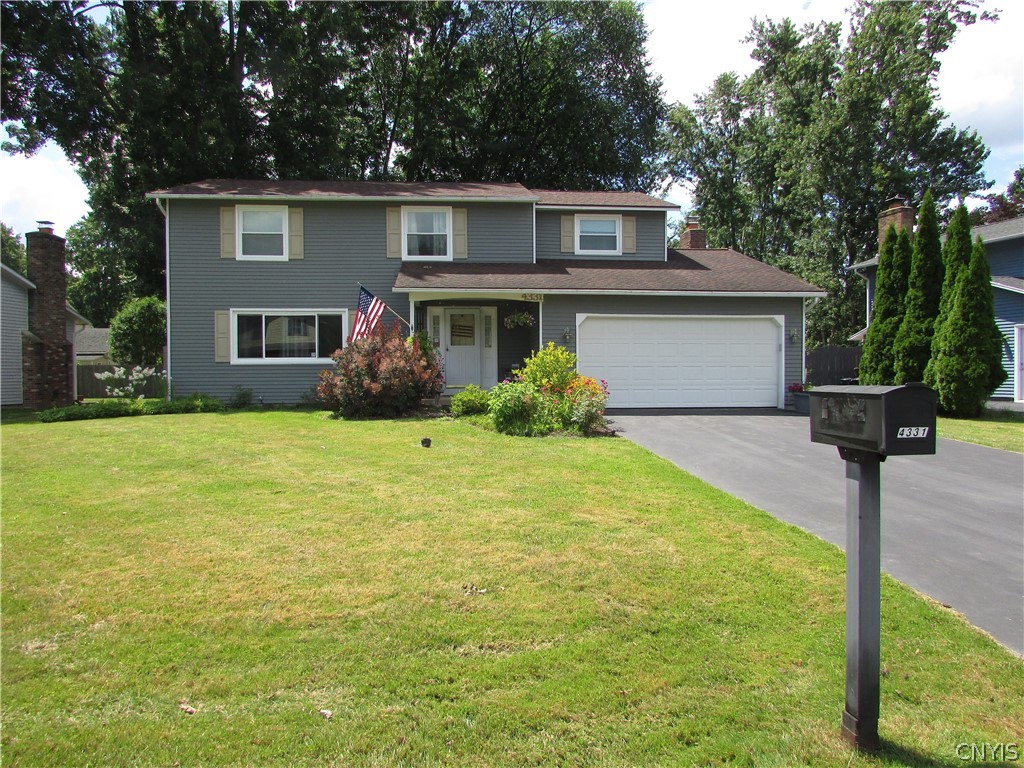 Cinnamon Path, Liverpool, NY 13090