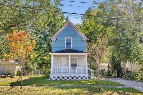 944 Walnut St, Elyria, OH, 44035-3355 | Card Image