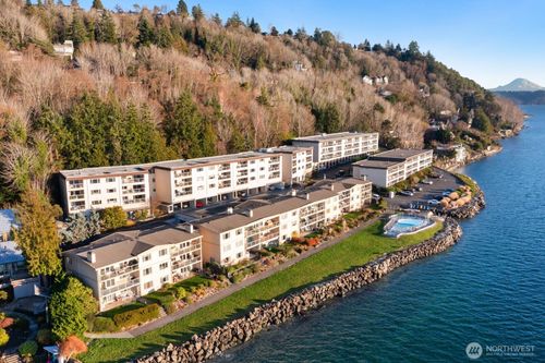 apt-c5-10203 47th Ave Sw, Seattle, WA, 98146-1042 | Card Image