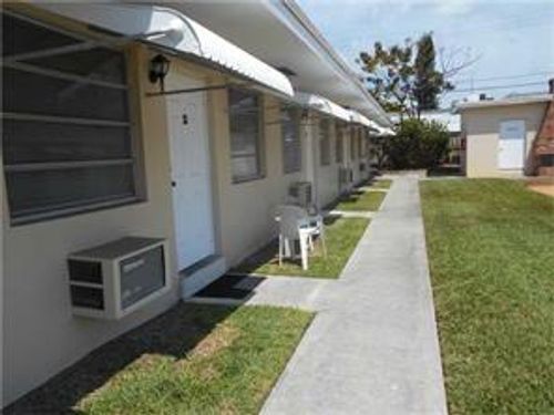 apt-16-2901 Polk St, Hollywood, FL, 33020-4247 | Card Image