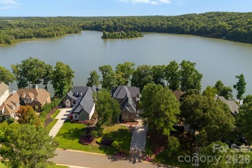 3251 Lake Pointe Dr, Belmont, NC, 28012-6749 | Card Image