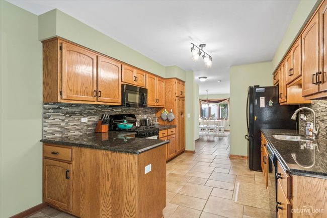 420 Windsor Dr, Home with 3 bedrooms, 3 bathrooms and null parking in Oswego IL | Image 8