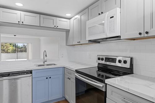 301-6075 N Sabal Palm Blvd, Tamarac, FL, 33319-2639 | Card Image