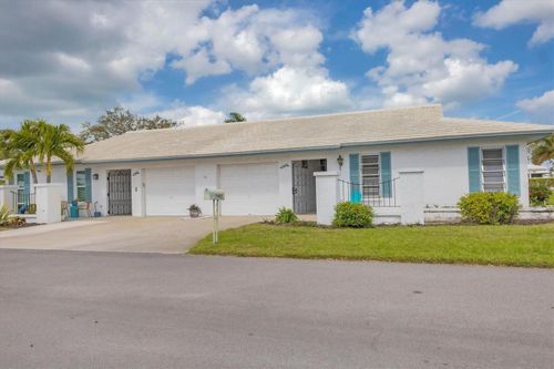 7402 8th Ave W, BRADENTON, FL, 34209-3425 | Card Image
