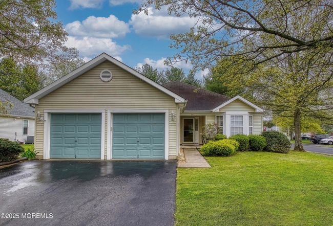 34 Meadows Ln, Home with 2 bedrooms, 2 bathrooms and null parking in Whiting NJ | Image 4