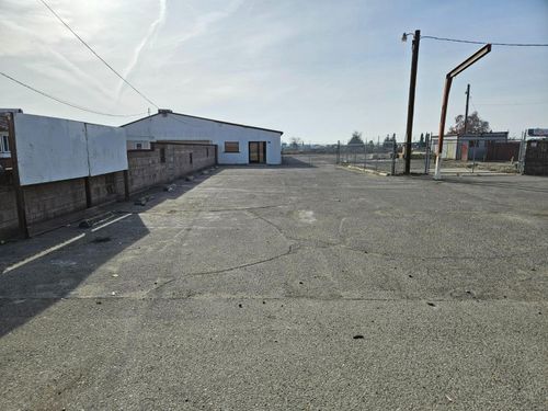 c-6000 E Lathrop Rd, Manteca, CA, 95336-8239 | Card Image