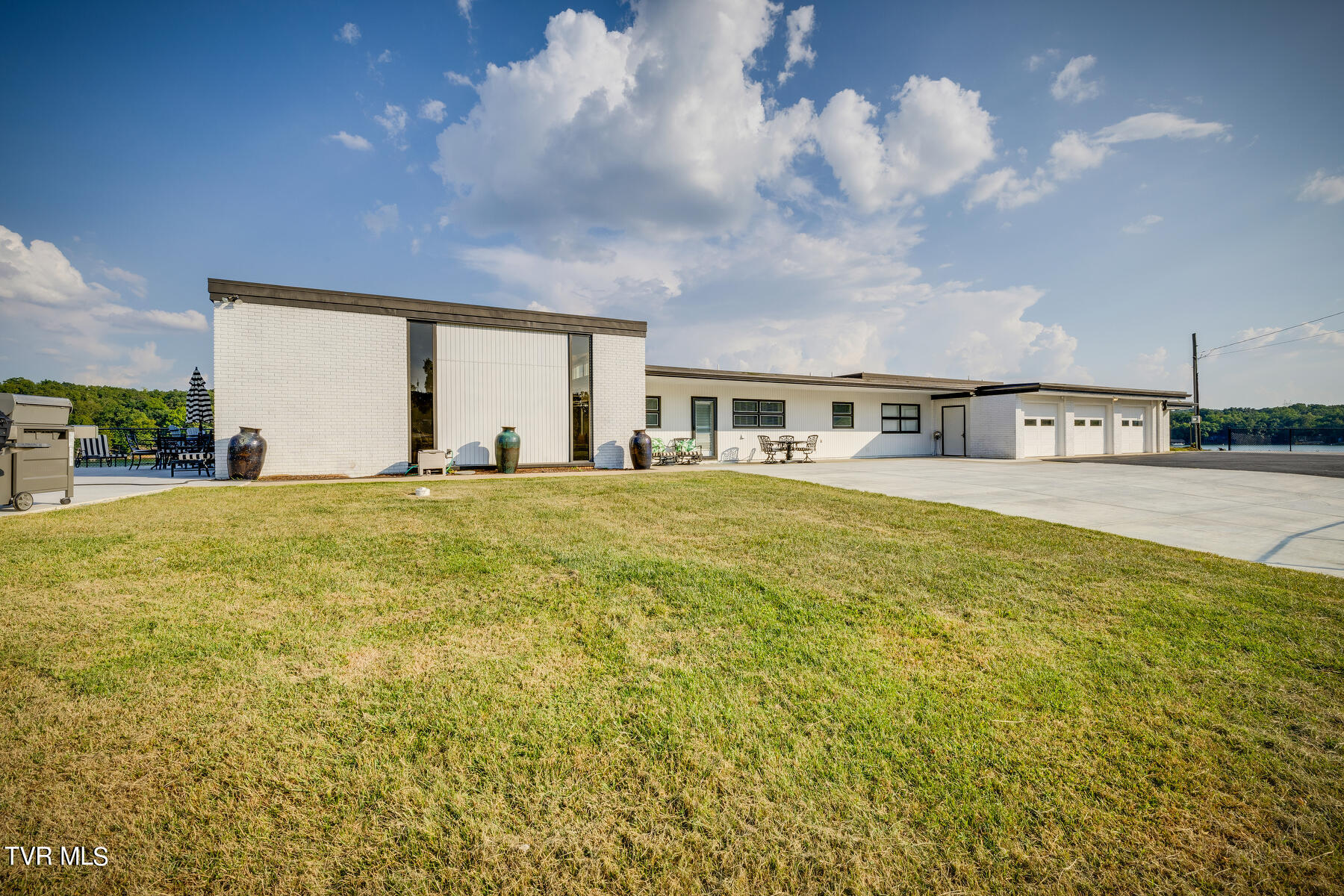 King Dr, Johnson City, TN 37615