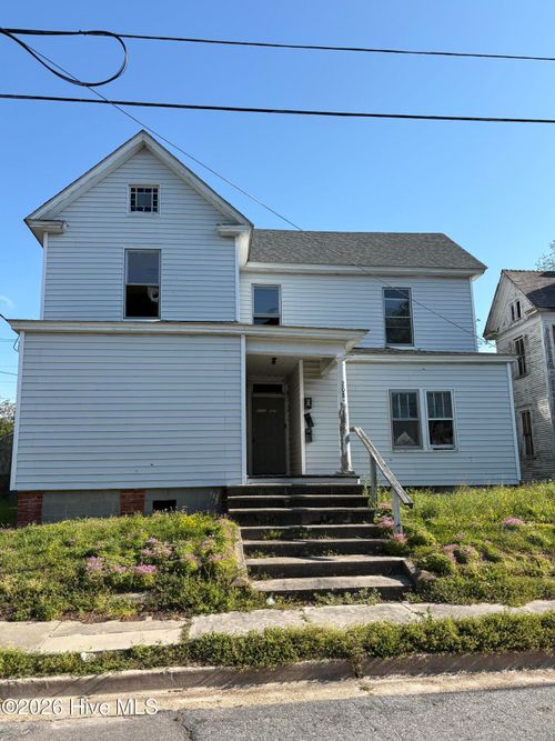 208 W Burgess Street, Elizabeth City, NC, 27909 | Card Image