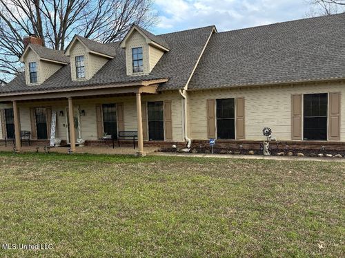 2155 Church Rd, Horn Lake, MS, 38637-7231 | Card Image