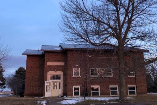 445 Main St, Revere, MN, 56166-4006 | Card Image