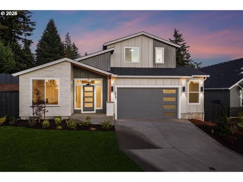 16156 Serres Farms Way, Oregon City, OR, 97045-8337 | Card Image