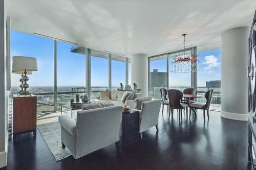 apt-2401-1301 Throckmorton St, Fort Worth, TX, 76102-6320 | Card Image
