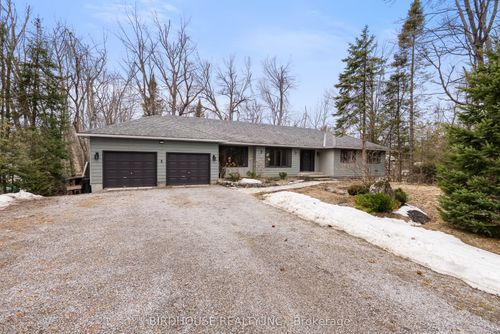 102 Edwina Dr, Trent Lakes, ON, K0M1A0 | Card Image