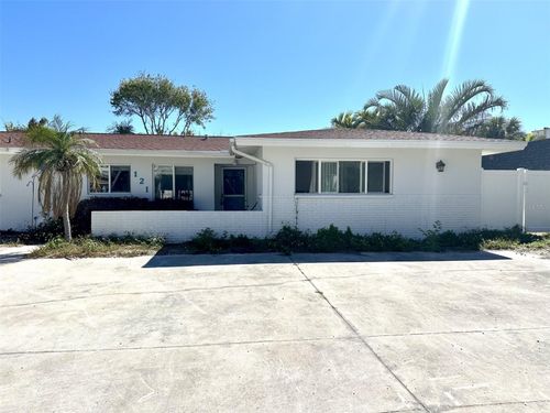 121 175th Ave E, REDINGTON SHORES, FL, 33708-1207 | Card Image