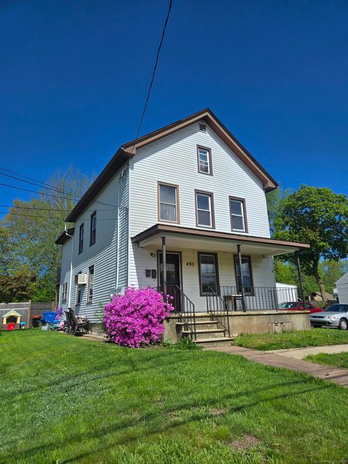 495 S Curtis St, Meriden, CT, 06450-6603 | Card Image