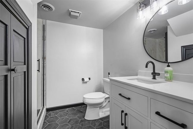 2616 Cedarvue Dr, House other with 4 bedrooms, 4 bathrooms and 2 parking in Pittsburgh PA | Image 37