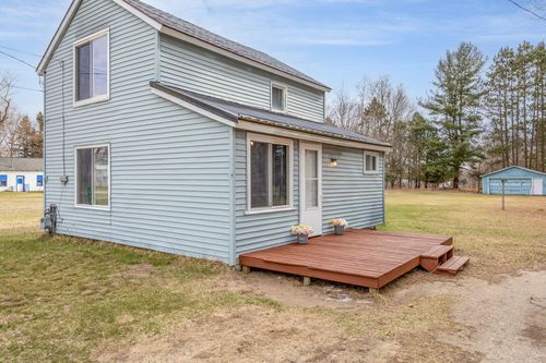430 N Perry St, Barryton, MI, 49305-9710 | Card Image