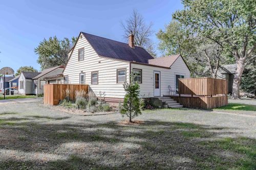 408 Avenue D E, Lake Park, IA, 51347-7833 | Card Image