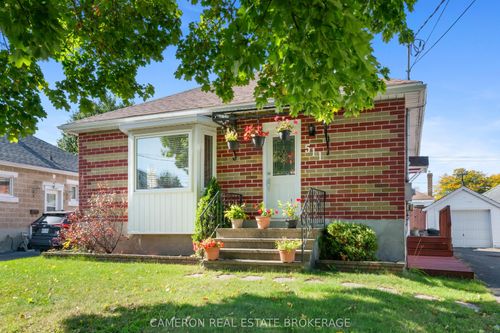 {{alt}} | Card Image