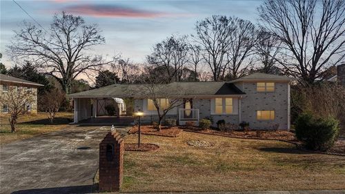 3284 Bernard Dr, Marietta, GA, 30066-3408 | Card Image