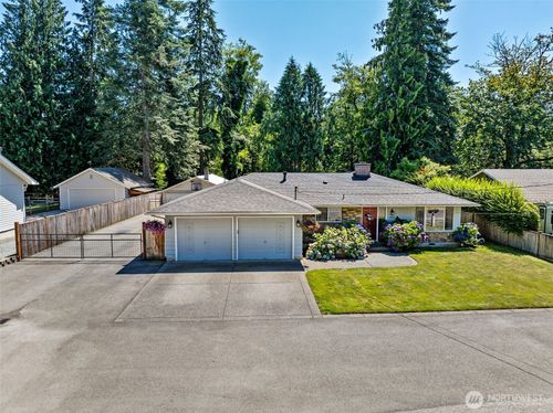 23849 Se 472nd St, Enumclaw, WA, 98022-7495 | Card Image
