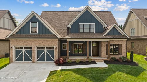 2323 Misty Mountain Cir, Knoxville, TN, 37932-1061 | Card Image