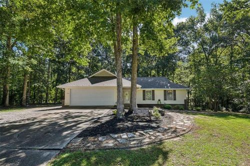 634 Knollwood Cir Se, Conyers, GA, 30094-4422 | Card Image