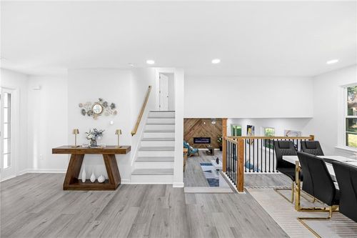 3892 Northstrand Dr, Decatur, GA, 30035-2366 | Card Image