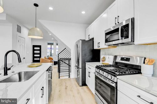 517 Florida Ave Ne, WASHINGTON, DC, 20002-3439 | Card Image