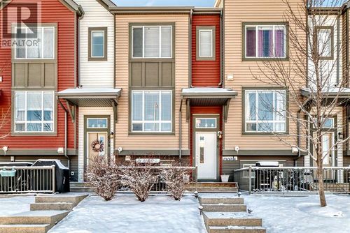 656 Copperpond Blvd Se, Calgary, AB, T2Z5B9 | Card Image
