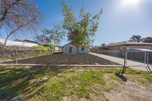 408 Thrasher Ave, Modesto, CA, 95354-3827 | Card Image