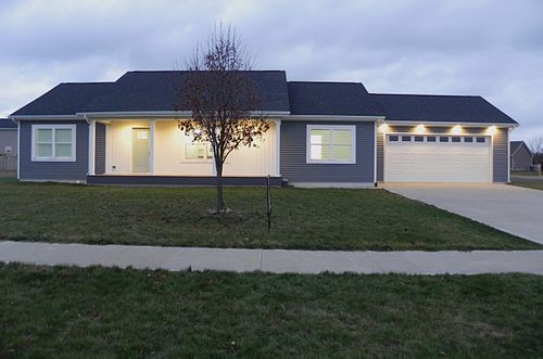 1382 Flanders St, Sturgis, MI, 49091-2352 | Card Image