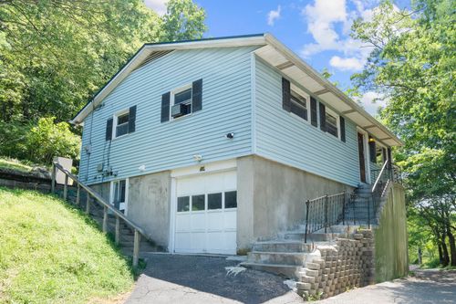 31 Old Shelter Rock Rd, Danbury, CT, 06810-7030 | Card Image
