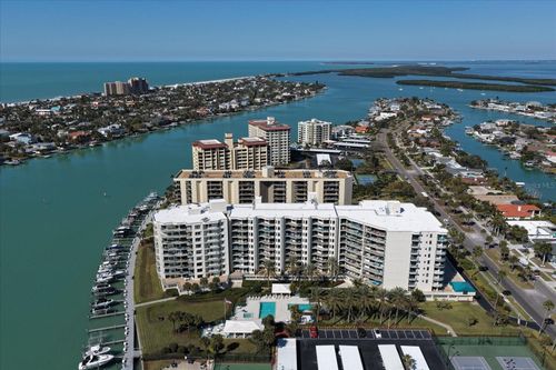 304-670 Island Way, CLEARWATER BEACH, FL, 33767-1970 | Card Image