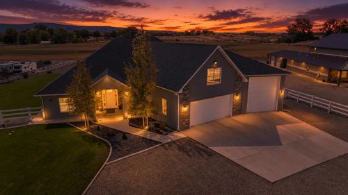 945 26 Road, Grand Junction, CO, 81506 | Card Image
