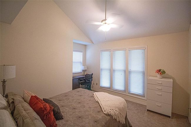 330 Holiday Ln, House other with 3 bedrooms, 2 bathrooms and 4 parking in Coldspring TX | Image 9