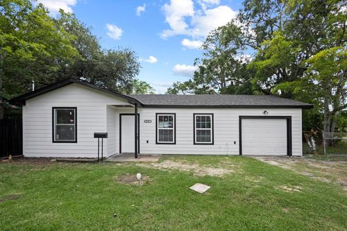 4247 Lansing Ave, Port Arthur, TX, 77642-5641 | Card Image