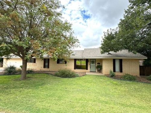 1412 Ebeling Dr, Plainview, TX, 79072-9235 | Card Image
