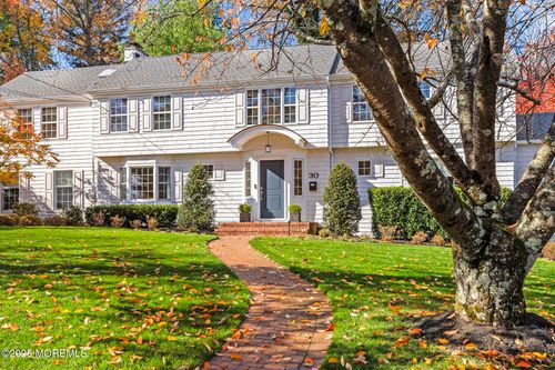 30 Crest Dr, Little Silver, NJ, 07739-1318 | Card Image