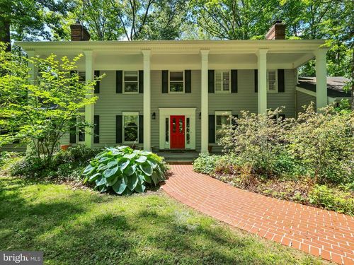 9204 Falls Bridge Ln, Rockville, MD, 20854-3948 | Card Image