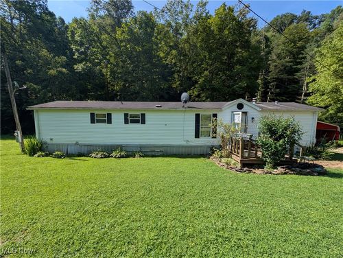 422 Sand Ridge Rd, Millstone, WV, 25261-8648 | Card Image