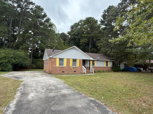 124 Martin Sasser Dr, Rocky Mount, NC, 27801-9402 | Card Image